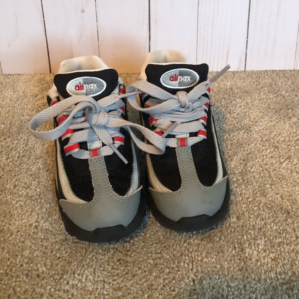 Toddler Nike Air Max size 8